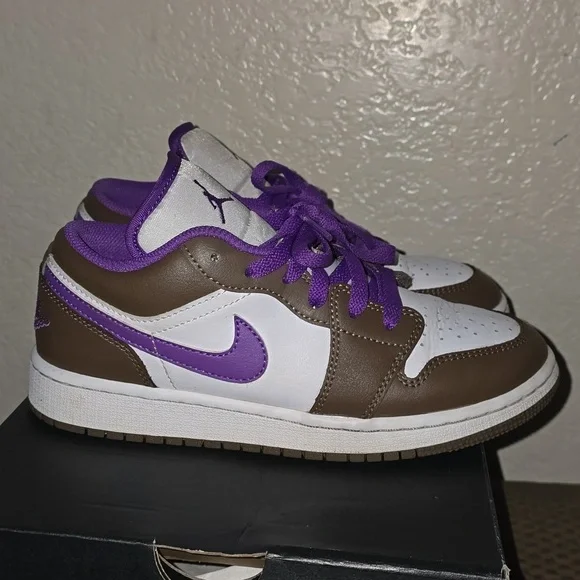 Jordan Kids' Brown and Purple Sneakers - Picture 3 of 5